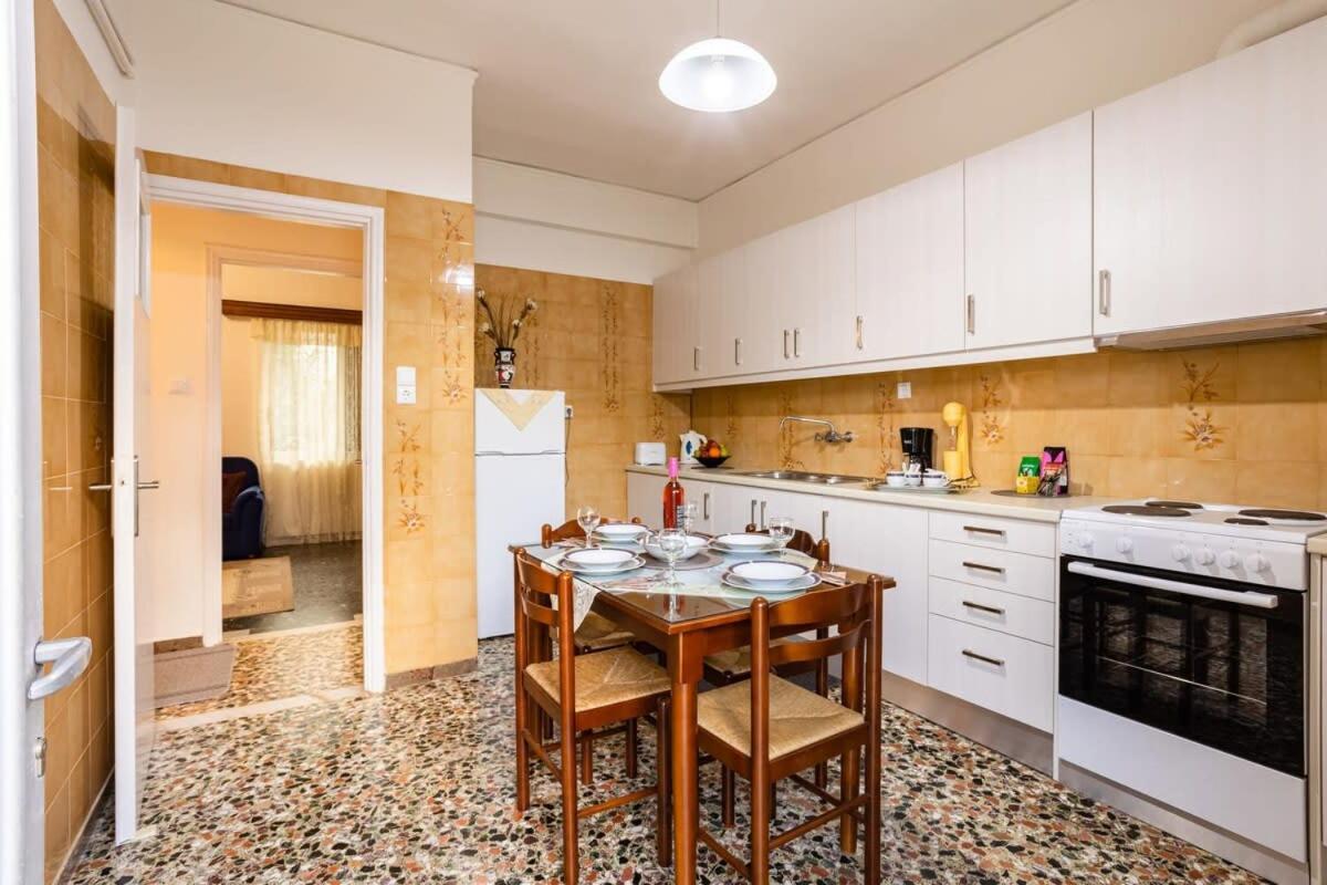 Seaside Family Haven - Avia'S Spacious Getaway מראה חיצוני תמונה