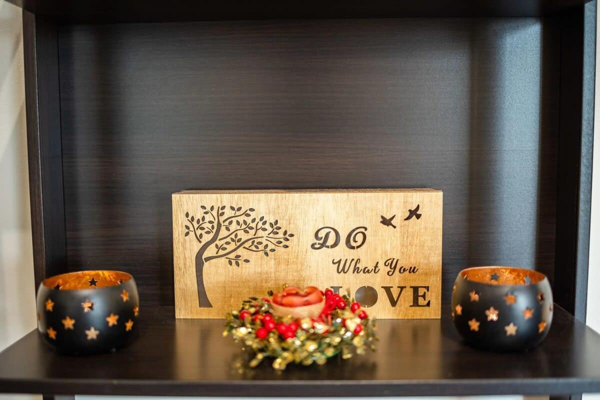 Seaside Family Haven - Avia'S Spacious Getaway מראה חיצוני תמונה