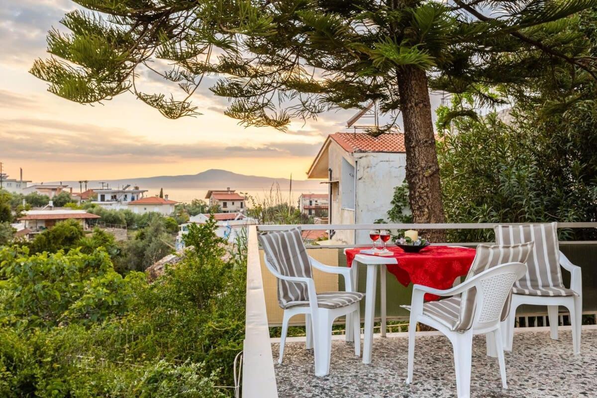 Seaside Family Haven - Avia'S Spacious Getaway מראה חיצוני תמונה