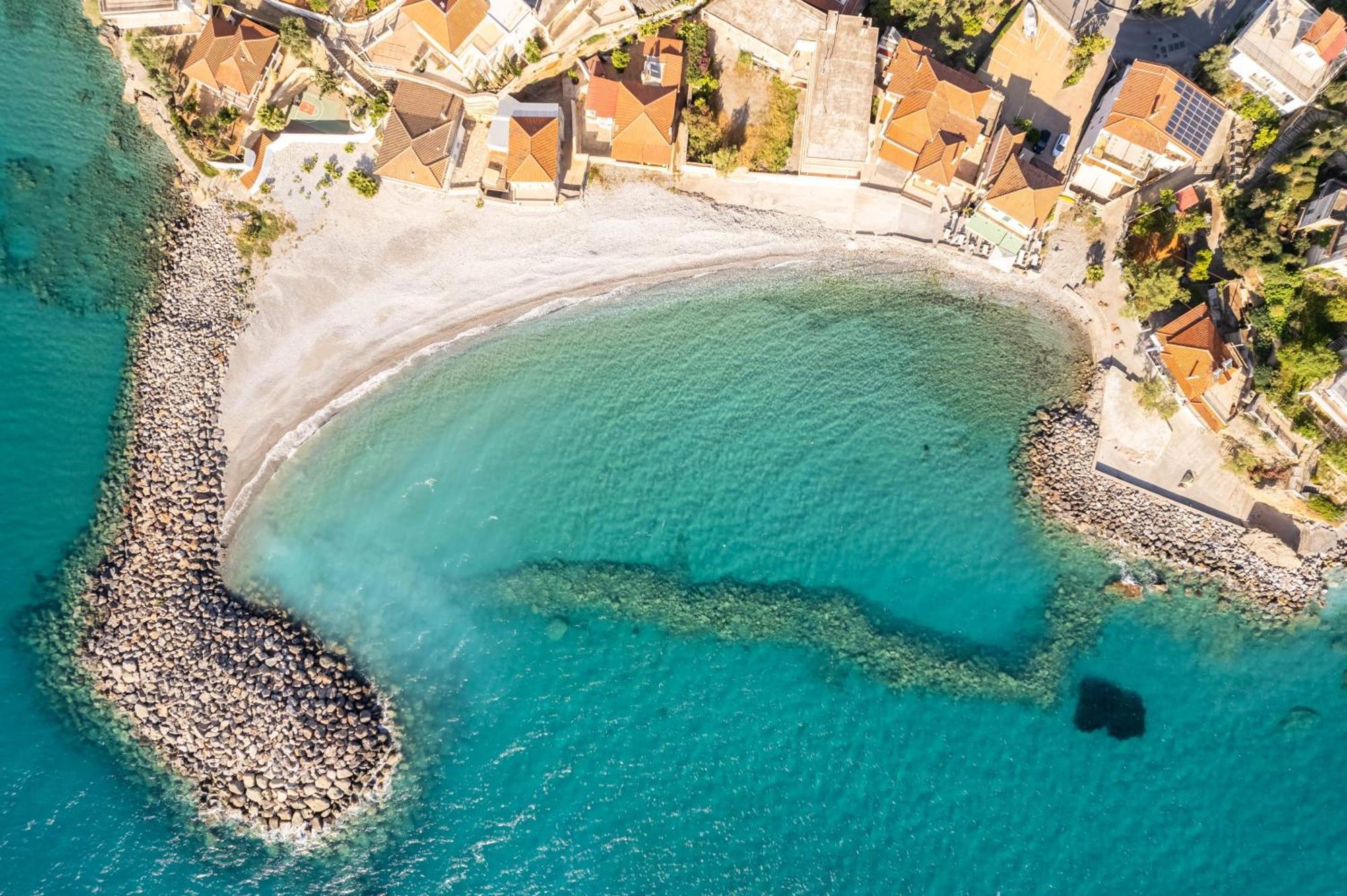 Seaside Family Haven - Avia'S Spacious Getaway מראה חיצוני תמונה